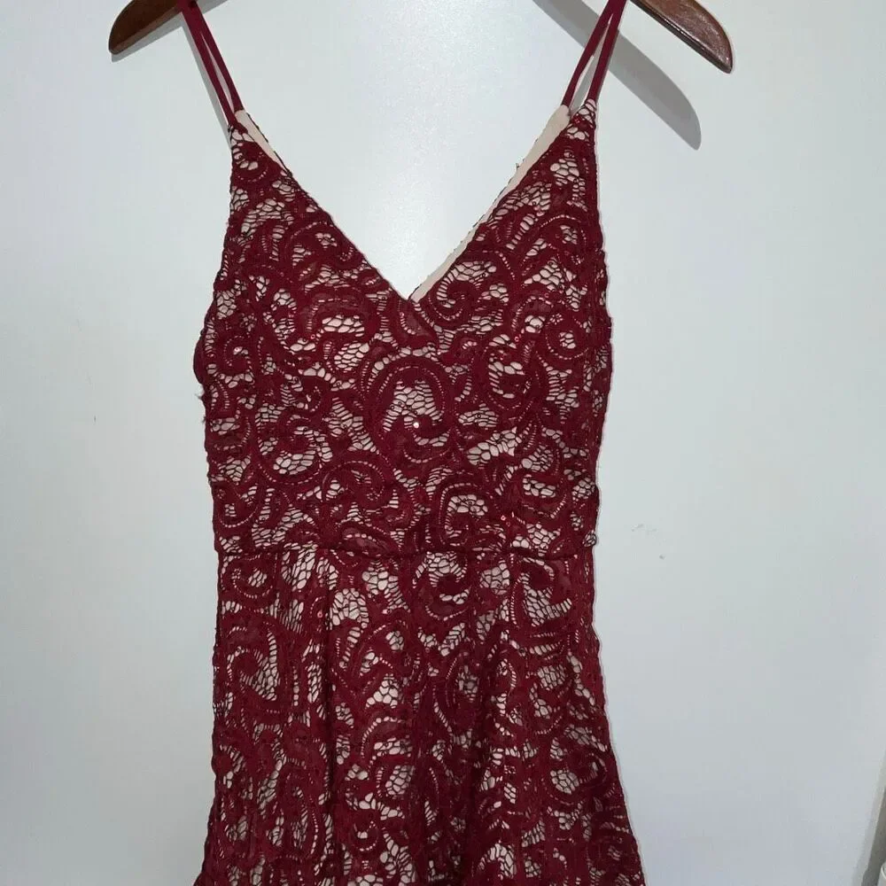 My Michelle Women's Maroon Lace‎ Overlay Sleeveless Mini Dress Size 7 NWT